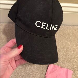 Celine hat